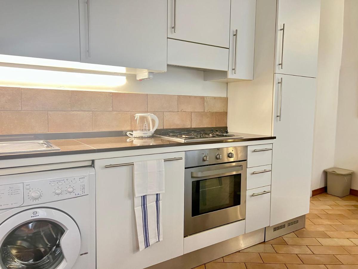 Gh Paradiso - Apartments Сиена Экстерьер фото