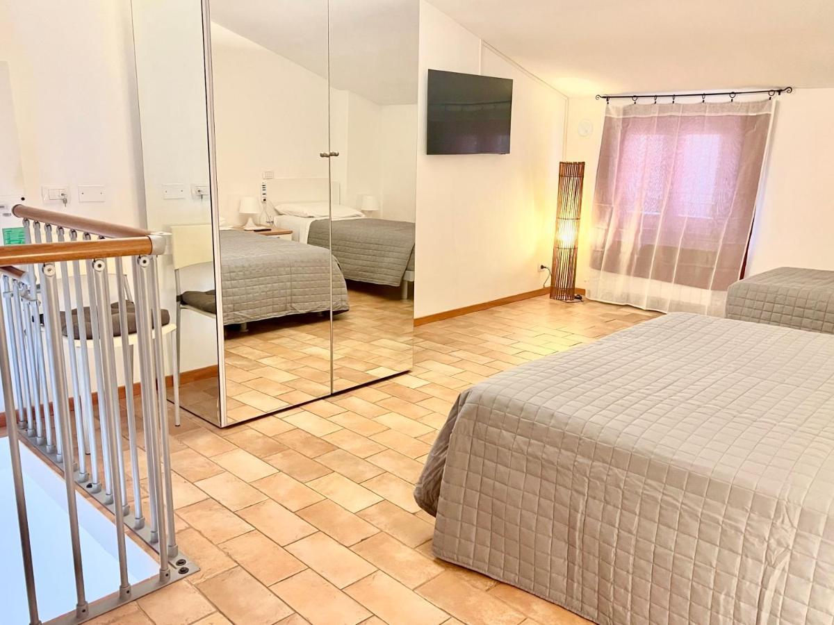 Gh Paradiso - Apartments Сиена Экстерьер фото