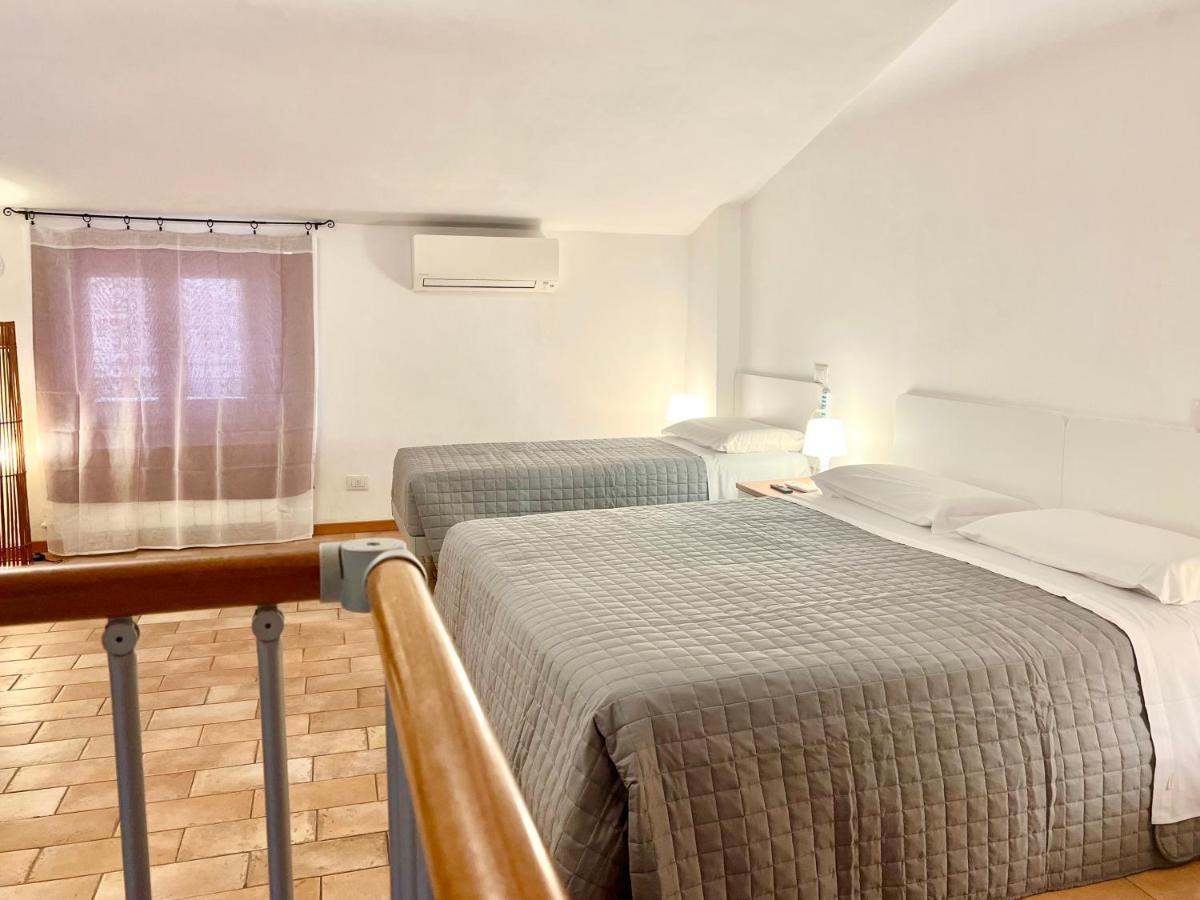 Gh Paradiso - Apartments Сиена Экстерьер фото