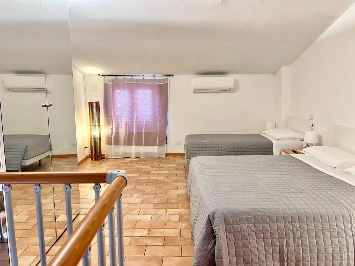 Gh Paradiso - Apartments Сиена Экстерьер фото
