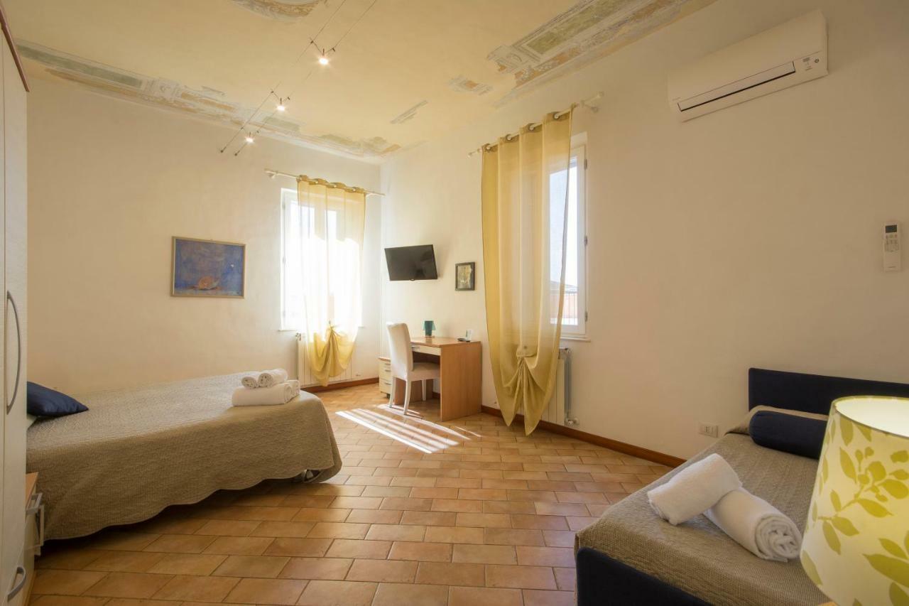 Gh Paradiso - Apartments Сиена Экстерьер фото